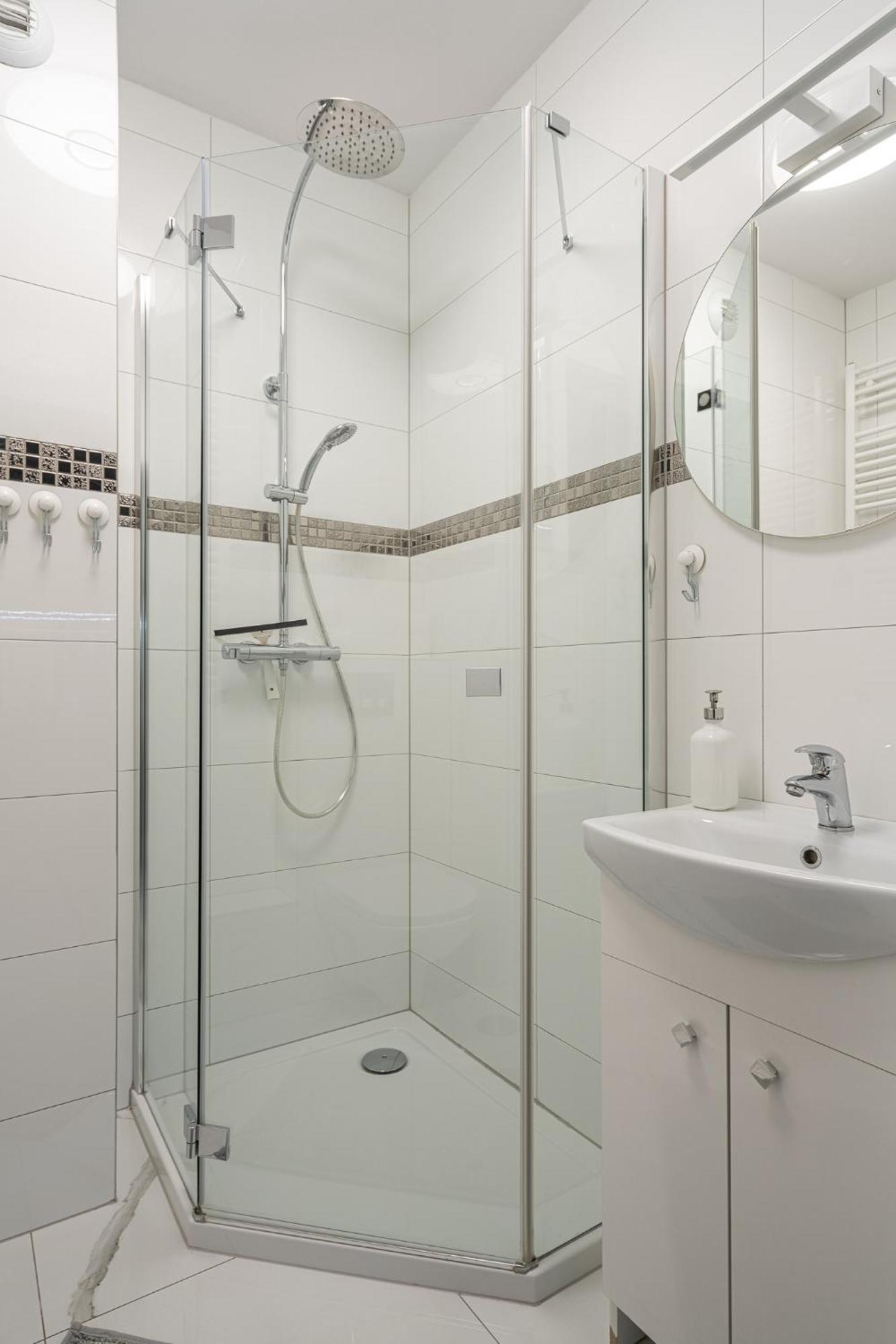 Rentplanet - Apartamenty Na Grobli Breslavia Esterno foto