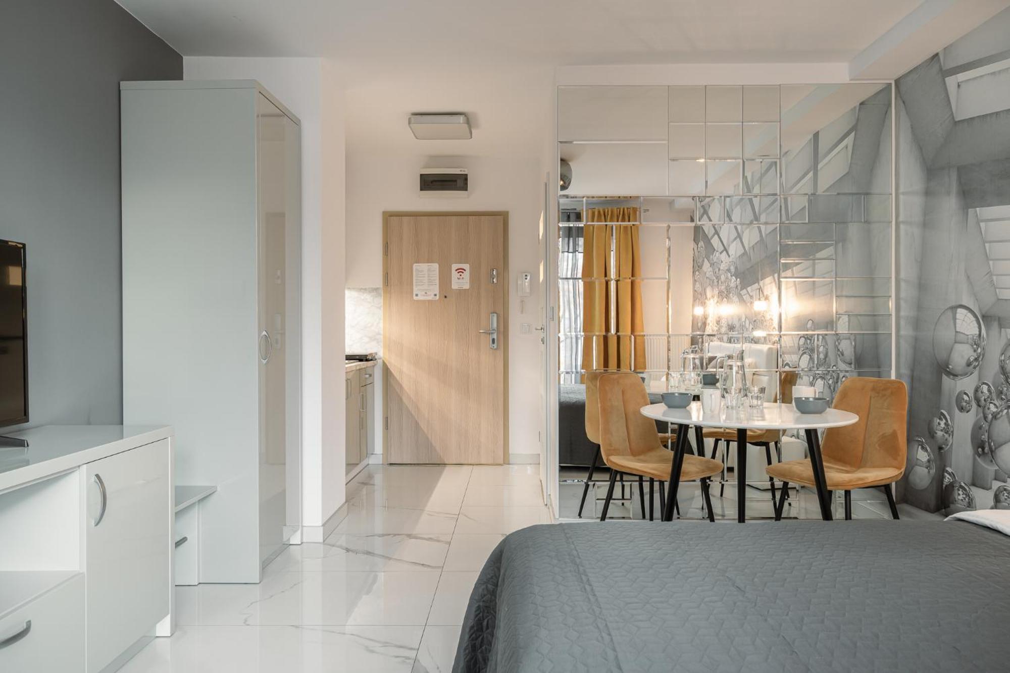 Rentplanet - Apartamenty Na Grobli Breslavia Esterno foto